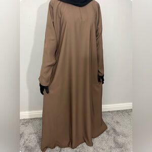 Abaya with Pockets - Caramel Brown 🤎